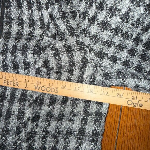 Wool Blend Textured Tweed Jacket Zip Front Black Gray Fringe Trim Women’s 12 – B - Picture 12 of 15